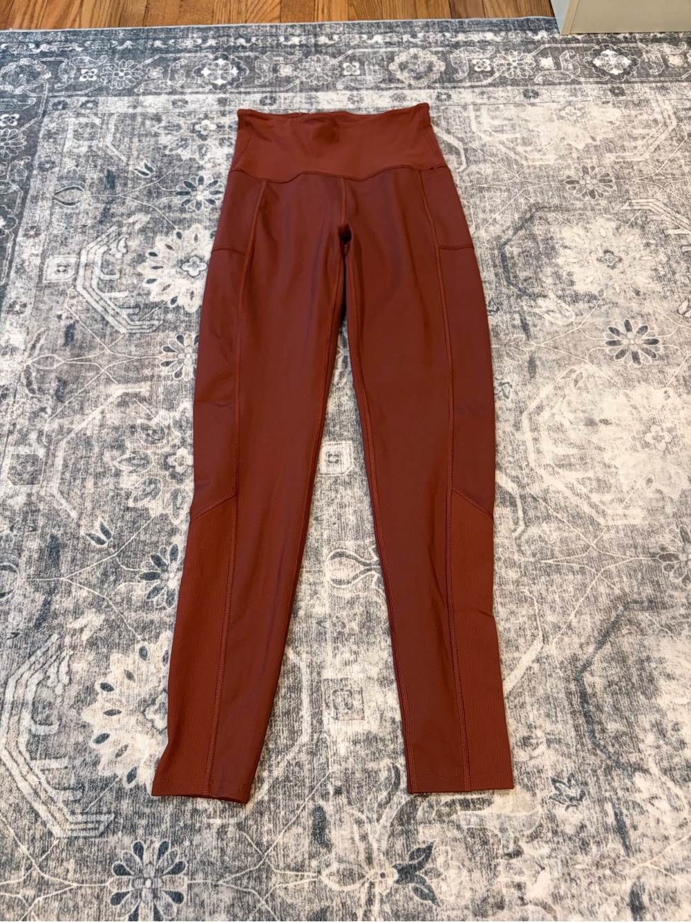 Columbia Women's Rust Red High-Rise Leggings with Side Pockets